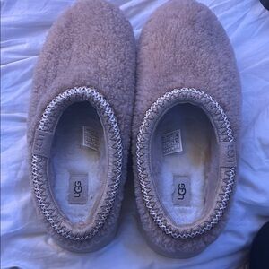 UGG Women's Tan Slippers